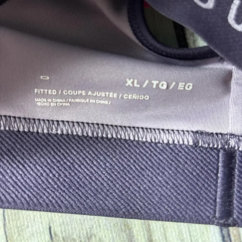 Under Armor Purple Sports Bra Size XL Camo Print - Picture 4 of 6